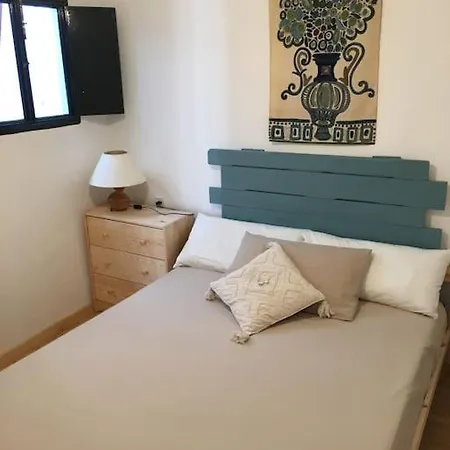 Agradable Con Suelos De Madera Chalet